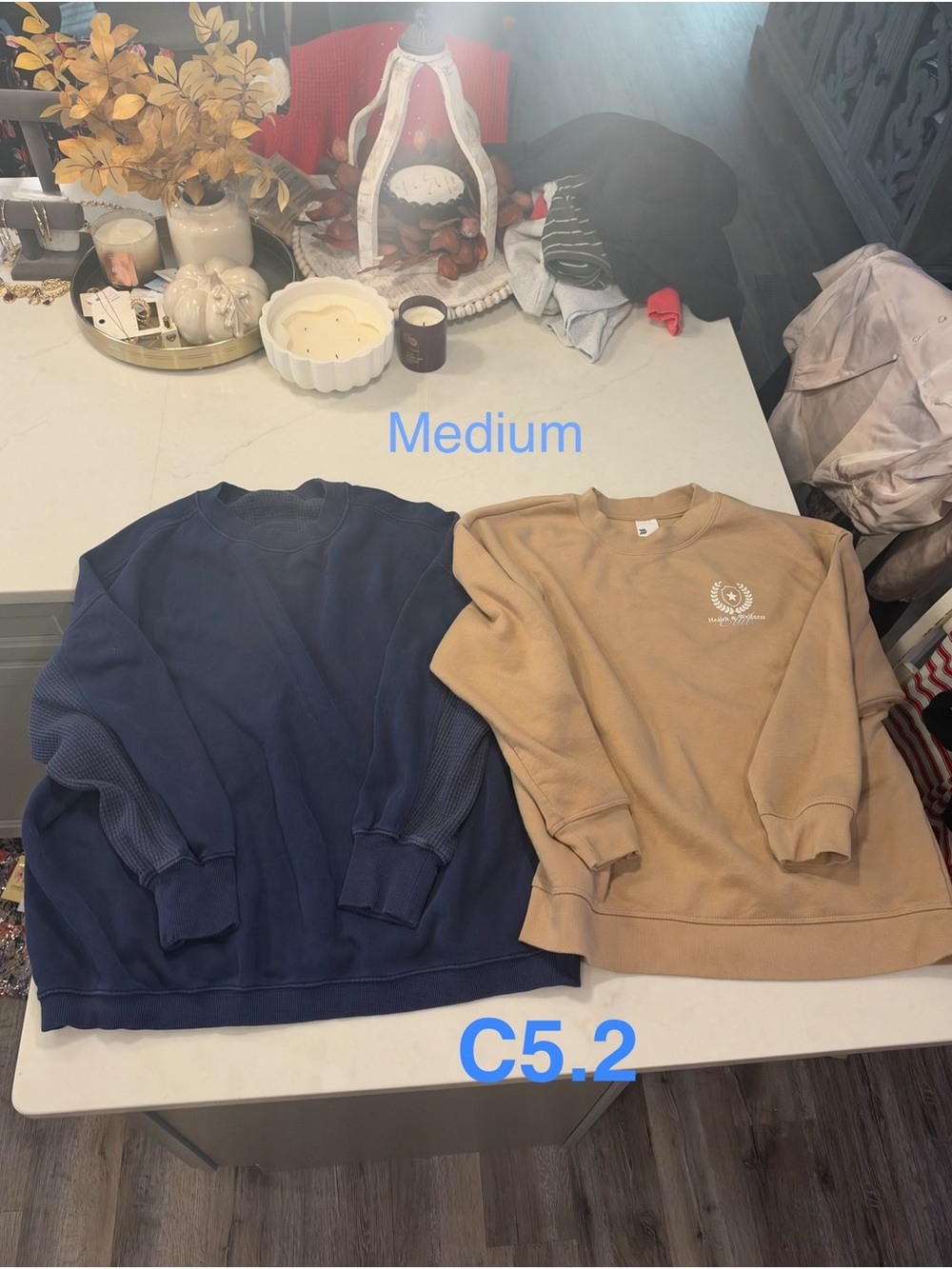6 Aerie, Under Armor + other brand Crewneck Sweatshirts smoke free home